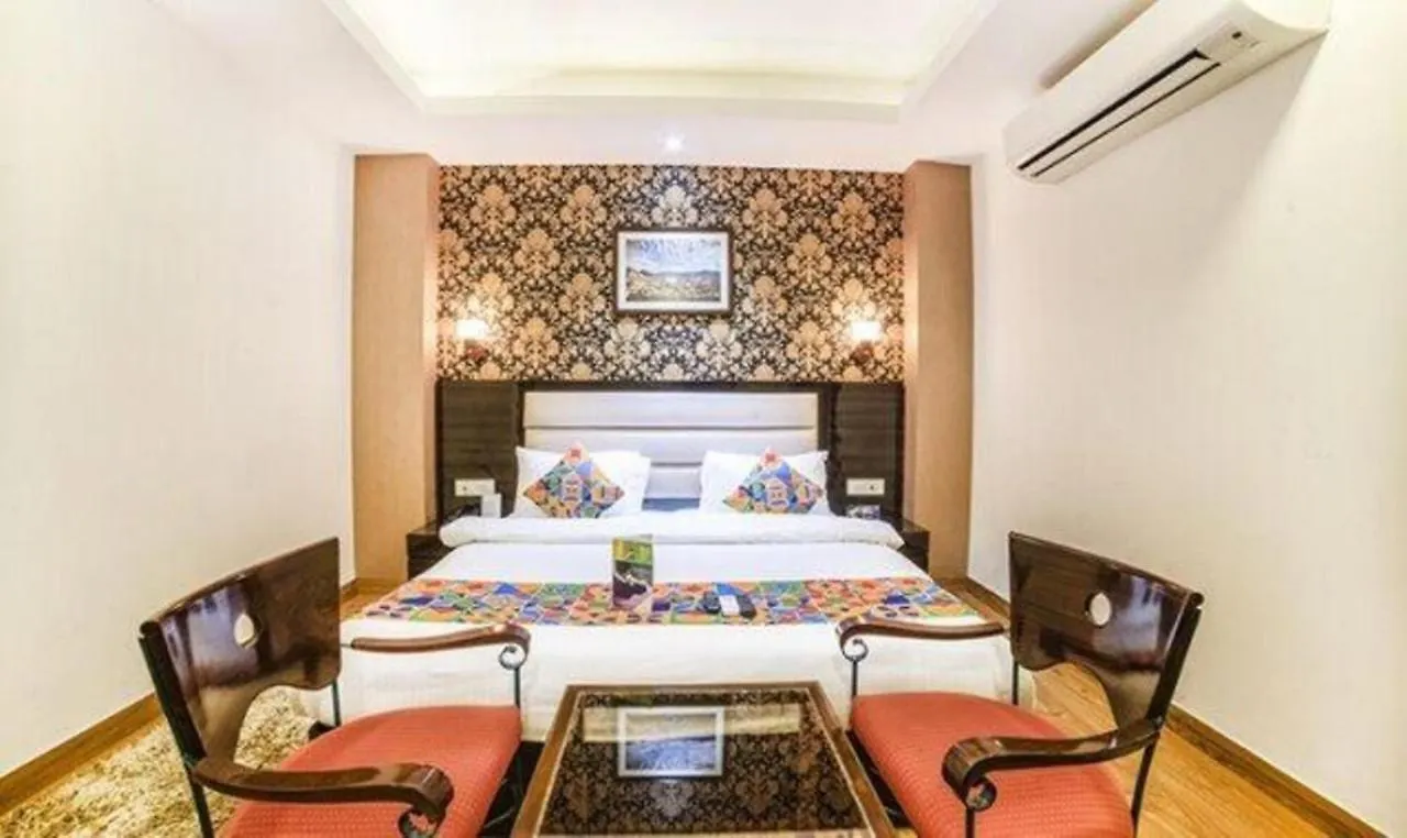 Fabhotel Galaxy - Nr Patel Nagar Metro Delhi  India