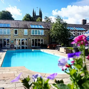 Hotel Feversham Arms & Verbena ****
