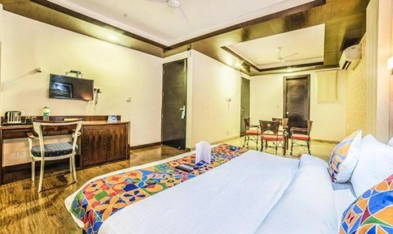 *** Hotel Fabhotel Galaxy - Nr Patel Nagar Metro Delhi  India
